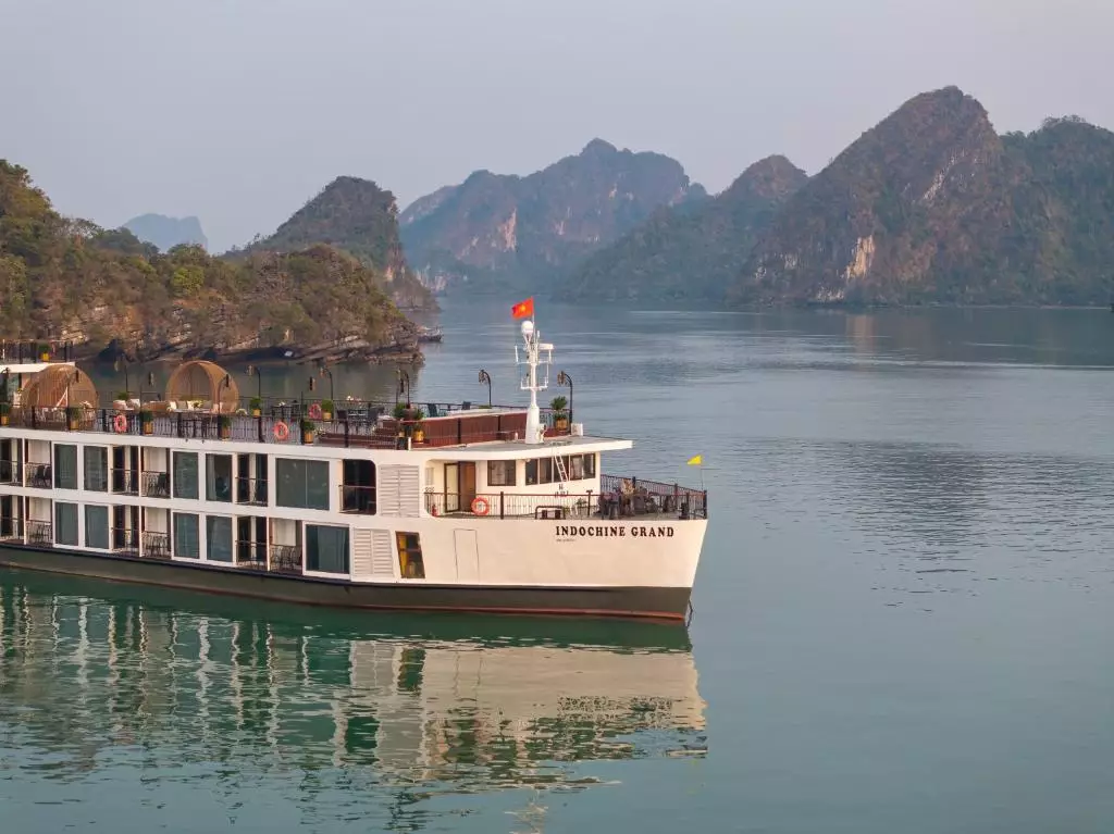Indochine Grand Lan Ha Bay